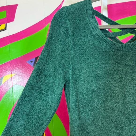 Torrid Green Cut Out Strappy V Back Soft Knit Sweater. Size 00(M/L) - Picture 2 of 6